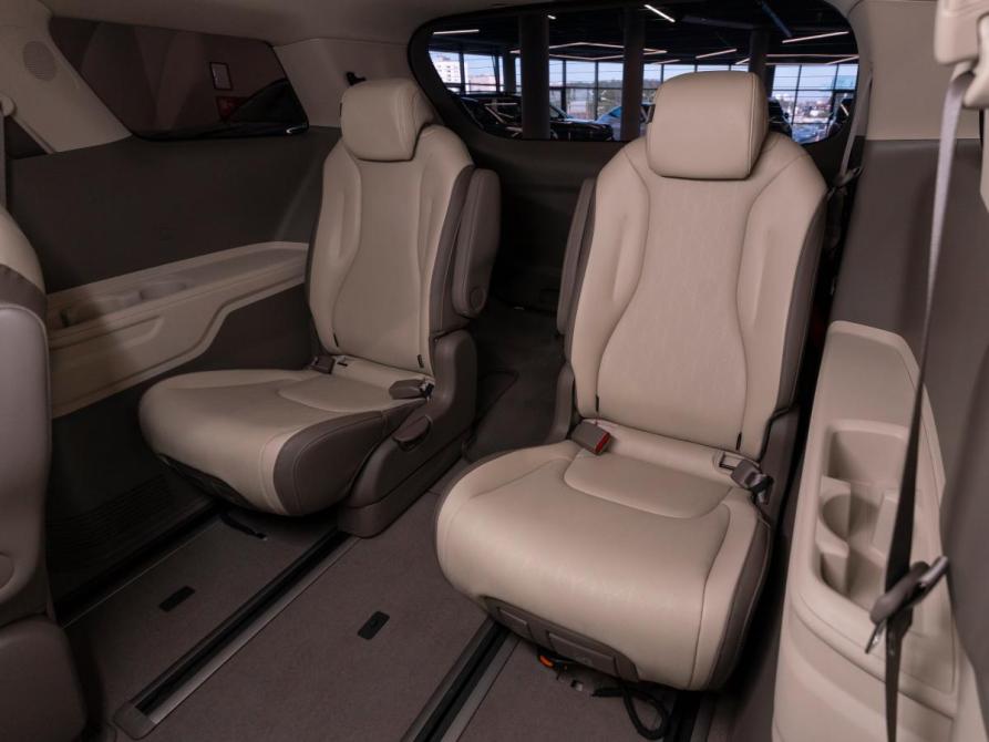 Kia Carnival IV Москва  - изображение 13