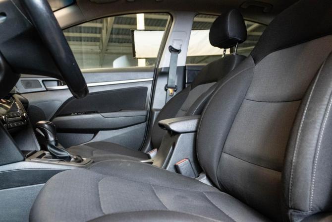 Hyundai Elantra VI (AD) с пробегом 2018 года, цена 1 103 000 рублей, 131669 км, седан, Автокод Объявления