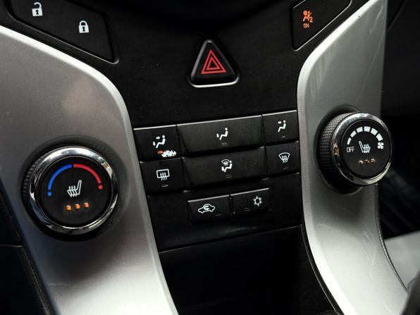 Chevrolet Cruze I Рестайлинг с пробегом 2013 года, цена 749 000 рублей, 190801 км, хэтчбек, Автокод Объявления