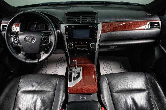 Toyota Camry VII (XV50) с пробегом 2013 года, цена 1 599 000 рублей, 262000 км, седан, Автокод Объявления