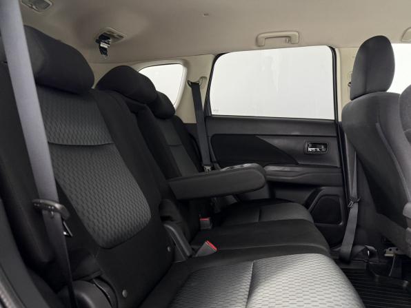 Mitsubishi Outlander III Рестайлинг 2 с пробегом 2015 года, цена 1 600 000 рублей, 187884 км, внедорожник, Автокод Объявления