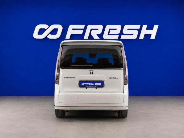 Honda Stepwgn VI с пробегом 2024 года, цена 3 867 077 рублей, 181 км, минивэн, Автокод Объявления