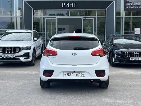 Kia Ceed II Рестайлинг с пробегом 2018 года, цена 1 350 000 рублей, 83555 км, хэтчбек, Автокод Объявления