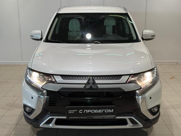 Mitsubishi Outlander III Рестайлинг 3 с пробегом 2020 года, цена 2 545 000 рублей, 58024 км, внедорожник, Автокод Объявления