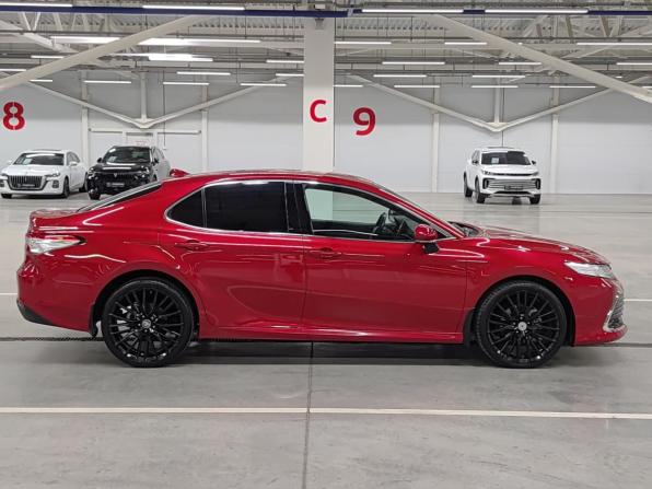 Toyota Camry VIII (XV70) Рестайлинг с пробегом 2021 года, цена 3 390 000 рублей, 27680 км, седан, Автокод Объявления