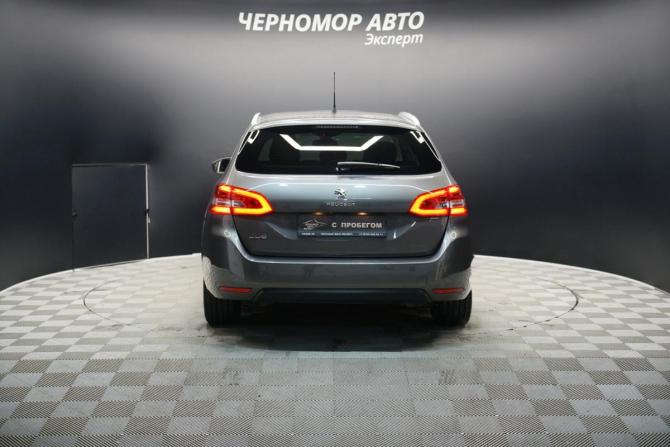 Peugeot 308 II Рестайлинг с пробегом 2019 года, цена 1 590 000 рублей, 178705 км, универсал, Автокод Объявления
