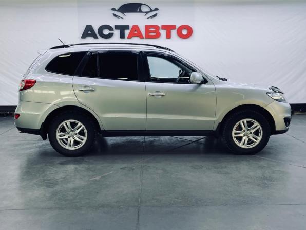 Hyundai Santa Fe II Рестайлинг с пробегом 2011 года, цена 1 250 000 рублей, 262177 км, внедорожник, Автокод Объявления