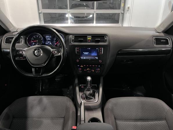 Volkswagen Jetta VI Рестайлинг с пробегом 2018 года, цена 1 470 000 рублей, 101271 км, седан, Автокод Объявления