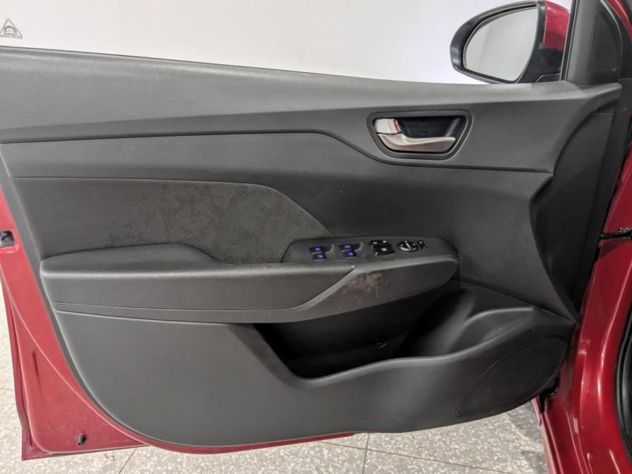 Hyundai Solaris II Москва  - изображение 9