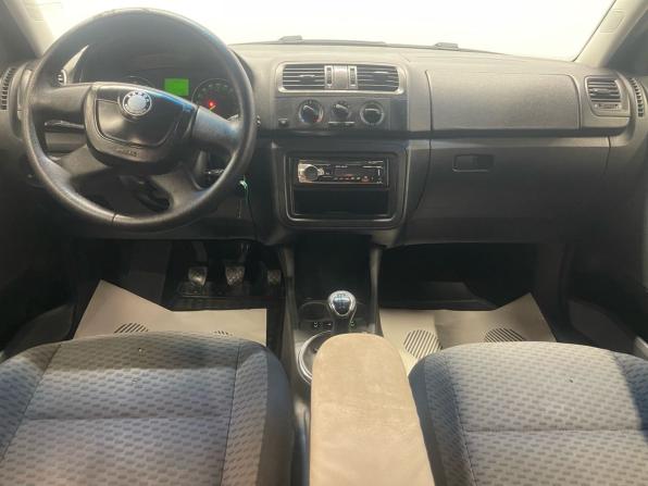 Skoda Fabia II Рестайлинг с пробегом 2012 года, цена 439 000 рублей, 212000 км, универсал, Автокод Объявления