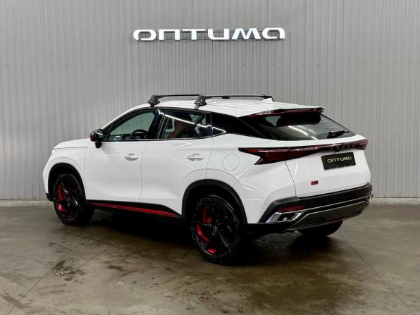 Omoda C5 I с пробегом 2023 года, цена 1 857 000 рублей, 45324 км, внедорожник, Автокод Объявления