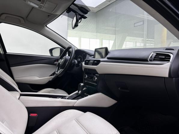Mazda 6 III (GJ) с пробегом 2015 года, цена 1 415 000 рублей, 376844 км, седан, Автокод Объявления