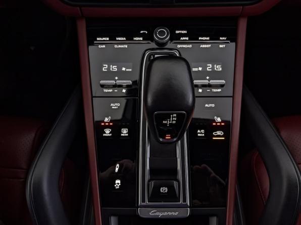 Porsche Cayenne III с пробегом 2019 года, цена 7 382 500 рублей, 106500 км, внедорожник, Автокод Объявления