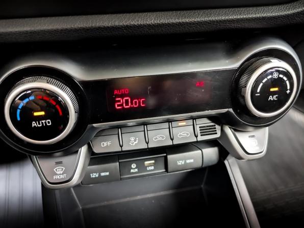 Kia Rio IV с пробегом 2019 года, цена 1 530 000 рублей, 89928 км, хэтчбек, Автокод Объявления