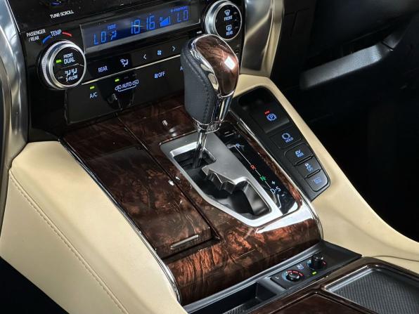 Toyota Alphard III Рестайлинг с пробегом 2021 года, цена 5 199 000 рублей, 55316 км, минивэн, Автокод Объявления