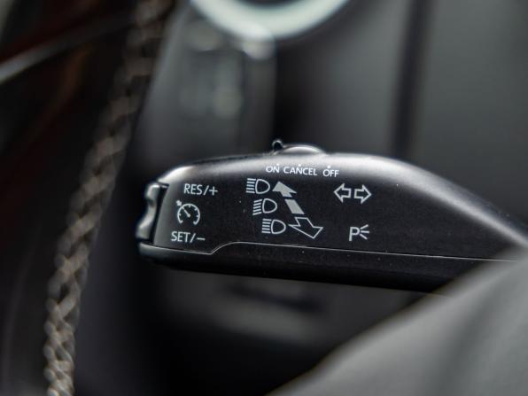 Volkswagen Amarok I с пробегом 2014 года, цена 2 148 000 рублей, 202040 км, offers.body_type.unknown, Автокод Объявления