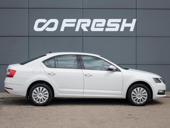 Skoda Octavia III (A7) Рестайлинг с пробегом 2018 года, цена 1 750 000 рублей, 61843 км, лифтбек, Автокод Объявления