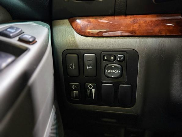 Toyota Land Cruiser Prado 120 Series с пробегом 2005 года, цена 1 300 000 рублей, 420798 км, внедорожник, Автокод Объявления