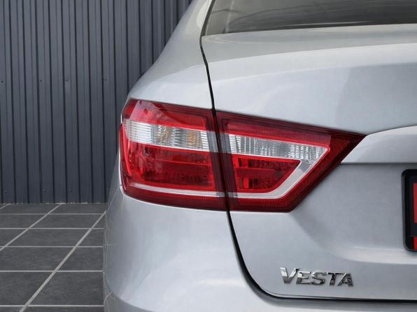 Lada (ВАЗ) Vesta I с пробегом 2021 года, цена 1 057 000 рублей, 102900 км, седан, Автокод Объявления