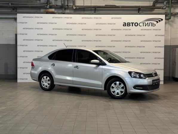 Volkswagen Polo V с пробегом 2014 года, цена 899 000 рублей, 83099 км, седан, Автокод Объявления