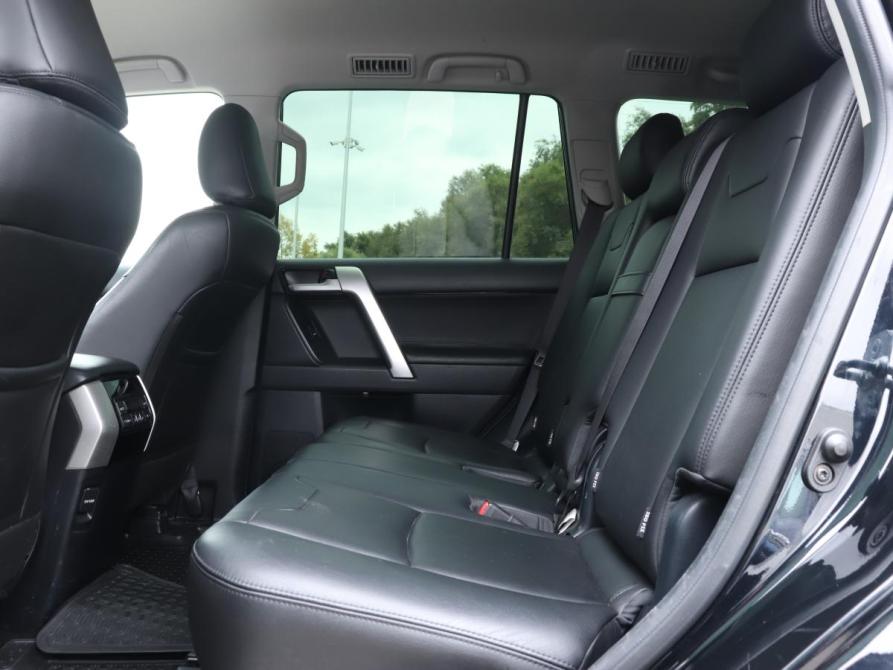 Toyota Land Cruiser Prado 150 Series Рестайлинг 3 Москва  - изображение 11