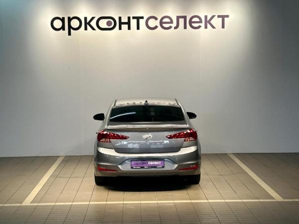 Hyundai Elantra VI (AD) с пробегом 2018 года, цена 1 347 000 рублей, 129282 км, седан, Автокод Объявления