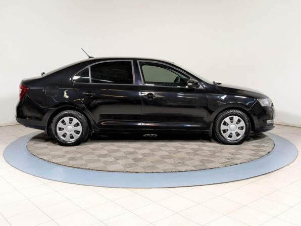 Skoda Rapid I Рестайлинг с пробегом 2017 года, цена 819 000 рублей, 151000 км, лифтбек, Автокод Объявления