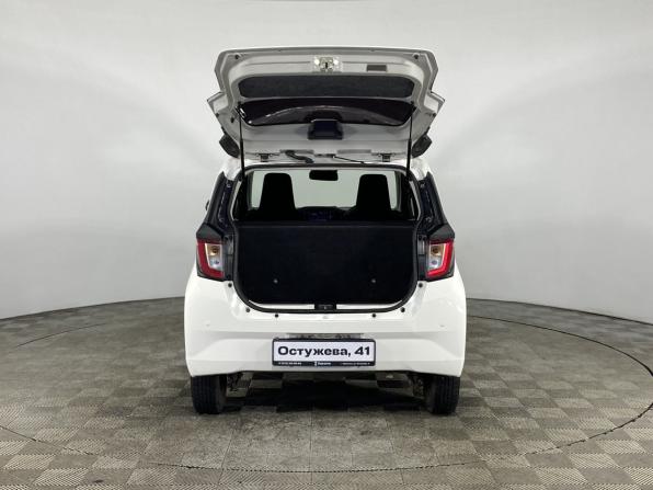 Daihatsu Mira e:S II с пробегом 2020 года, цена 800 000 рублей, 138335 км, хэтчбек, Автокод Объявления