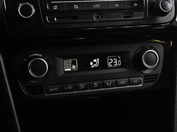 Volkswagen Polo V с пробегом 2014 года, цена 899 000 рублей, 171207 км, седан, Автокод Объявления