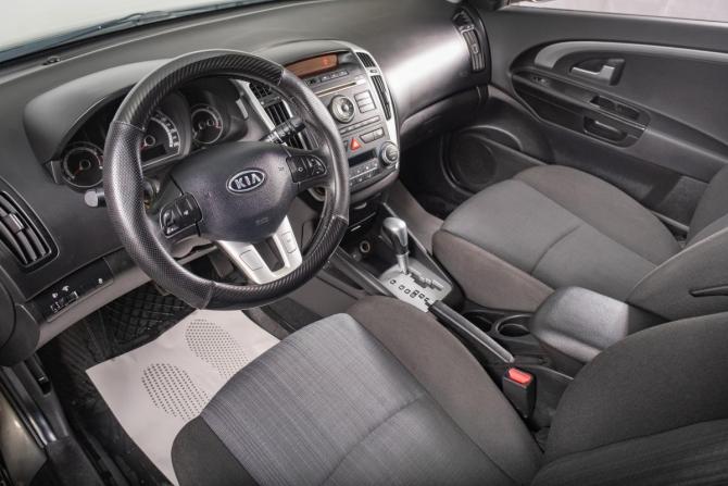 Kia Ceed I Рестайлинг с пробегом 2011 года, цена 929 000 рублей, 139000 км, универсал, Автокод Объявления