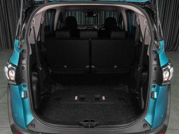 Toyota Sienta II Рестайлинг с пробегом 2020 года, цена 1 549 000 рублей, 69192 км, компактвэн, Автокод Объявления