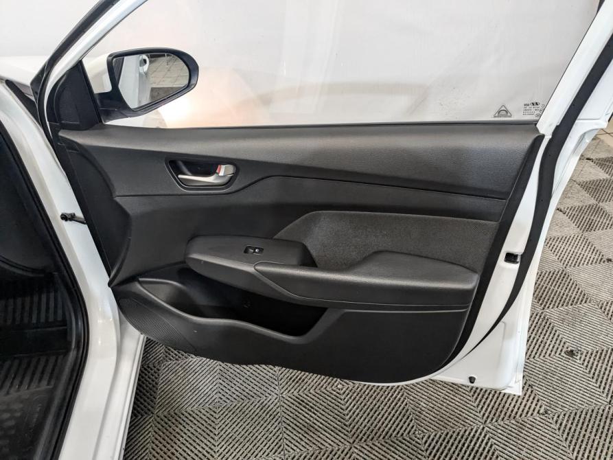 Hyundai Solaris II Москва  - изображение 24