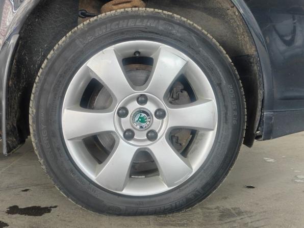 Skoda Octavia II (A5) Рестайлинг с пробегом 2011 года, цена 680 000 рублей, 277858 км, лифтбек, Автокод Объявления