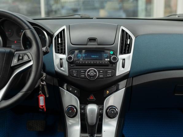 Chevrolet Cruze I Рестайлинг с пробегом 2013 года, цена 880 000 рублей, 115850 км, хэтчбек, Автокод Объявления