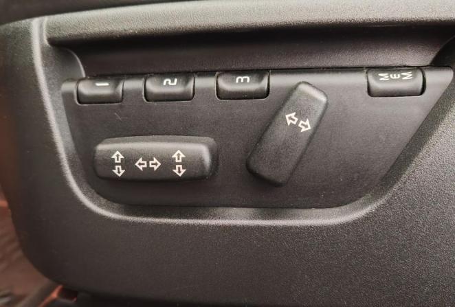 Land Rover Freelander II Рестайлинг с пробегом 2012 года, цена 1 570 000 рублей, 269605 км, внедорожник, Автокод Объявления