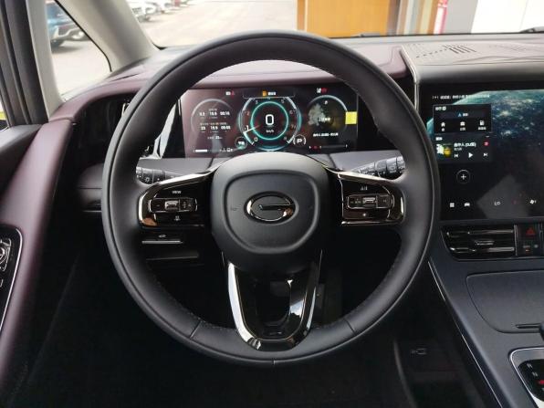 GAC M8 с пробегом 2026 года, цена 4 989 000 рублей, 23 км, минивэн, Автокод Объявления