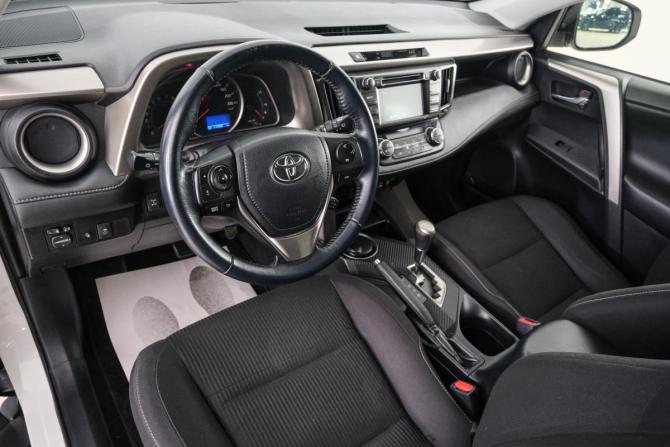 Toyota RAV4 IV (XA40) с пробегом 2014 года, цена 2 399 000 рублей, 110000 км, внедорожник, Автокод Объявления