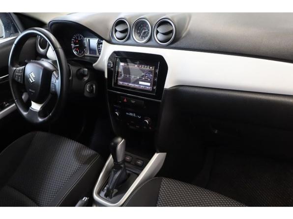 Suzuki Vitara II с пробегом 2018 года, цена 1 599 000 рублей, 136286 км, внедорожник, Автокод Объявления