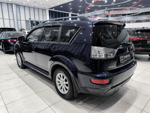 Mitsubishi Outlander II Рестайлинг с пробегом 2011 года, цена 899 000 рублей, 300689 км, внедорожник, Автокод Объявления