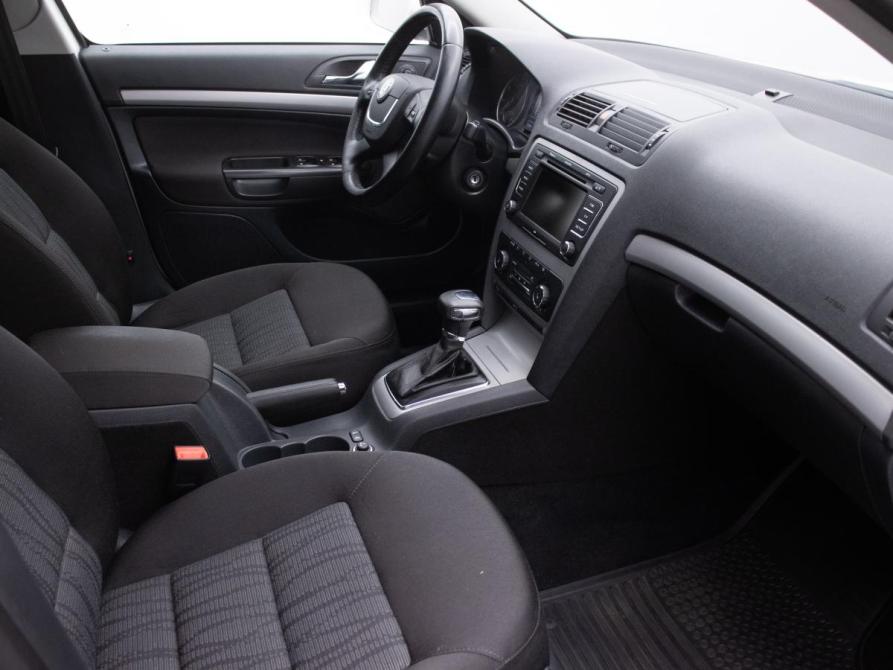 Skoda Octavia II (A5) Рестайлинг Москва  - изображение 10