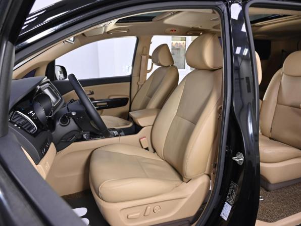 Kia Carnival III с пробегом 2018 года, цена 2 799 000 рублей, 92000 км, минивэн, Автокод Объявления