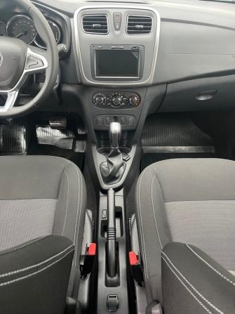 Renault Sandero II Рестайлинг с пробегом 2021 года, цена 1 379 000 рублей, 40011 км, хэтчбек, Автокод Объявления