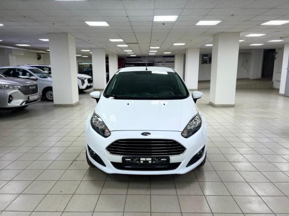 Ford Fiesta Mk6 Рестайлинг с пробегом 2016 года, цена 920 000 рублей, 68336 км, седан, Автокод Объявления