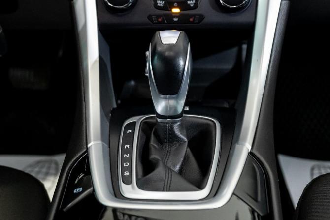 Ford Mondeo V с пробегом 2015 года, цена 1 559 000 рублей, 94000 км, седан, Автокод Объявления