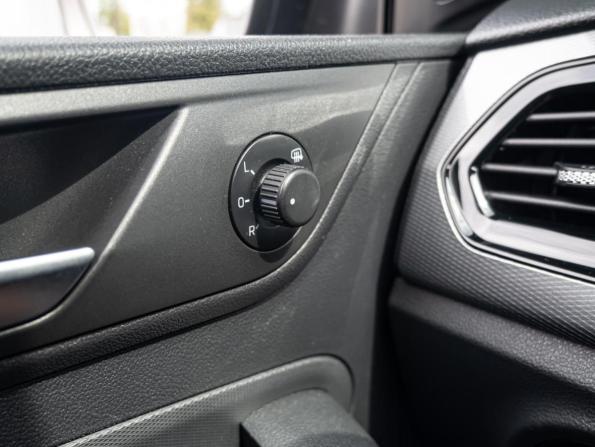 Volkswagen Polo VI с пробегом 2021 года, цена 1 625 000 рублей, 89105 км, лифтбек, Автокод Объявления