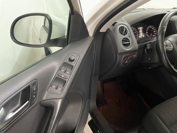 Volkswagen Tiguan I Рестайлинг с пробегом 2011 года, цена 1 150 000 рублей, 178541 км, внедорожник, Автокод Объявления