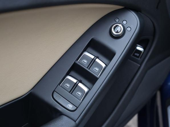 Audi A4 IV (B8) Рестайлинг с пробегом 2015 года, цена 1 749 000 рублей, 63930 км, седан, Автокод Объявления