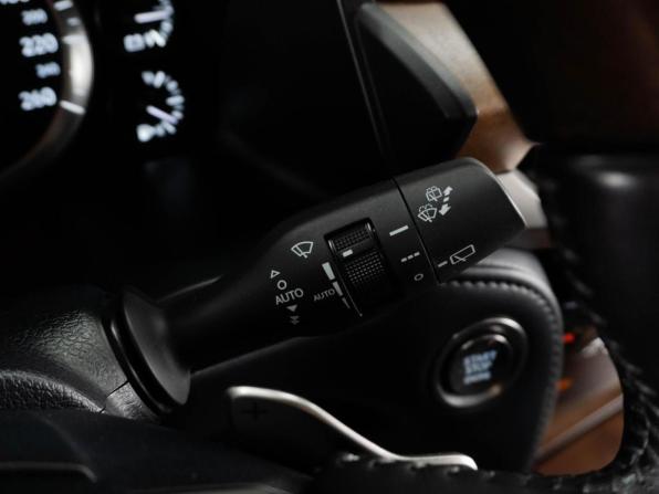 Lexus LX III Рестайлинг 2 с пробегом 2019 года, цена 9 000 000 рублей, 161283 км, внедорожник, Автокод Объявления