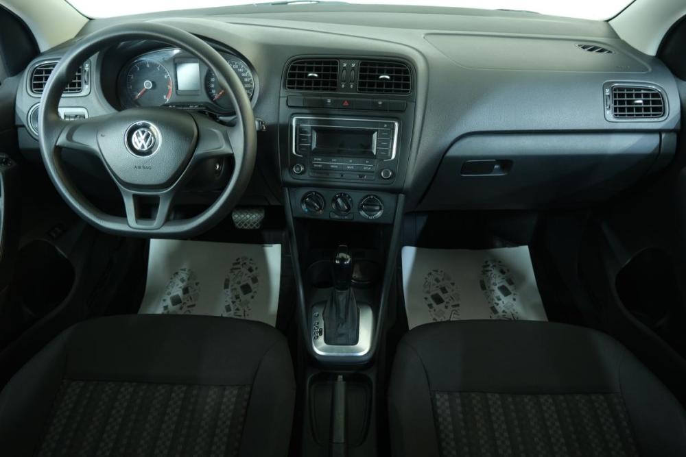 Volkswagen Polo V Рестайлинг Омск  - изображение 12