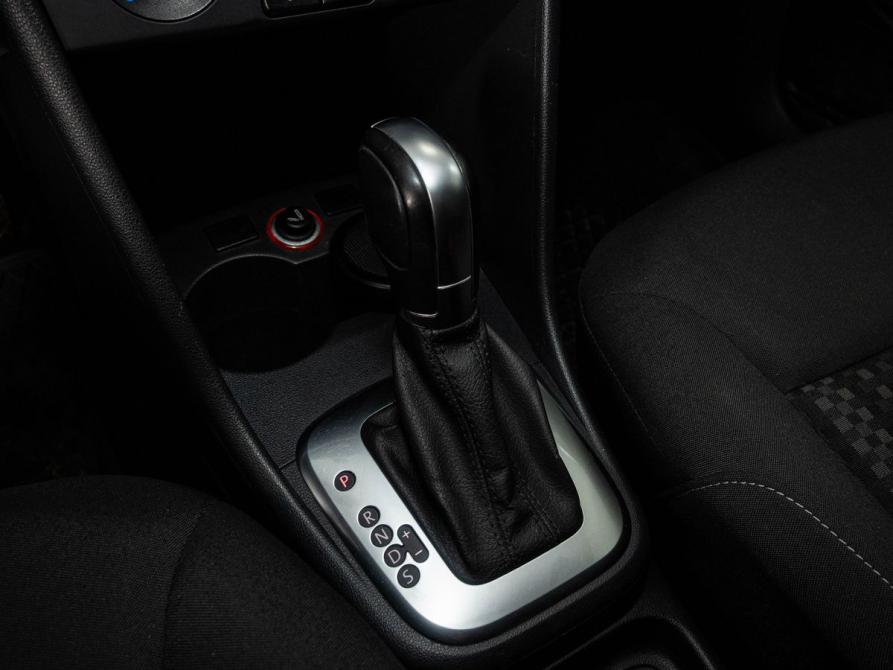 Volkswagen Polo V Рестайлинг Казань  - изображение 11